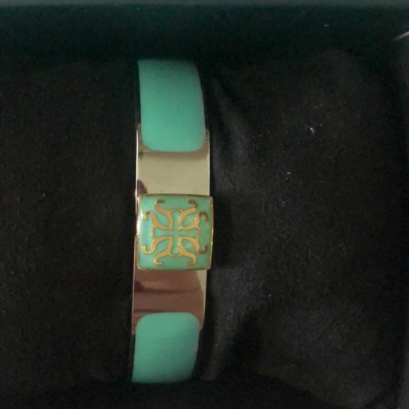 Rustic cuff bracelet - Picture 2 of 3